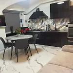 Casa Ela Apartment